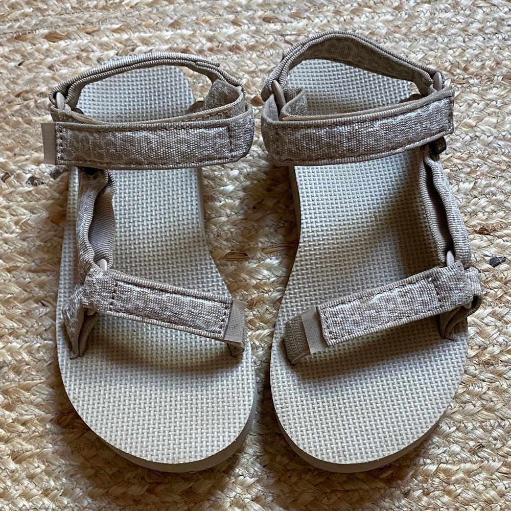 Teva Women’s Midform Leopard Beige Sandals